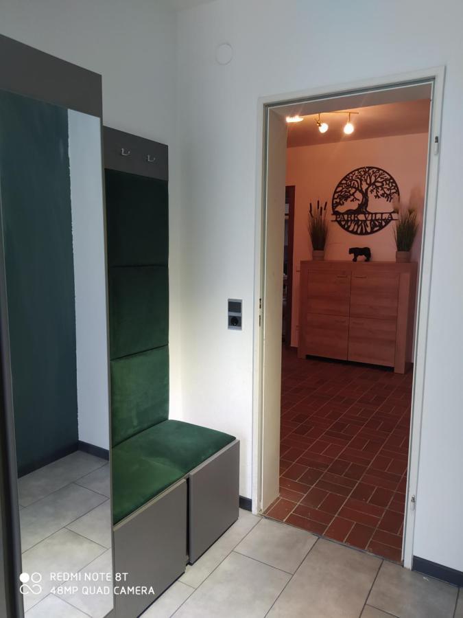 Park Villa Ferienwohnung Mit Pool Und 3 Schlafzimmer Uelzen Buitenkant foto